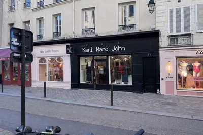 Boutique à louer à Saint-Germain-en-Laye Rue Au Pain en Emplacement n°1