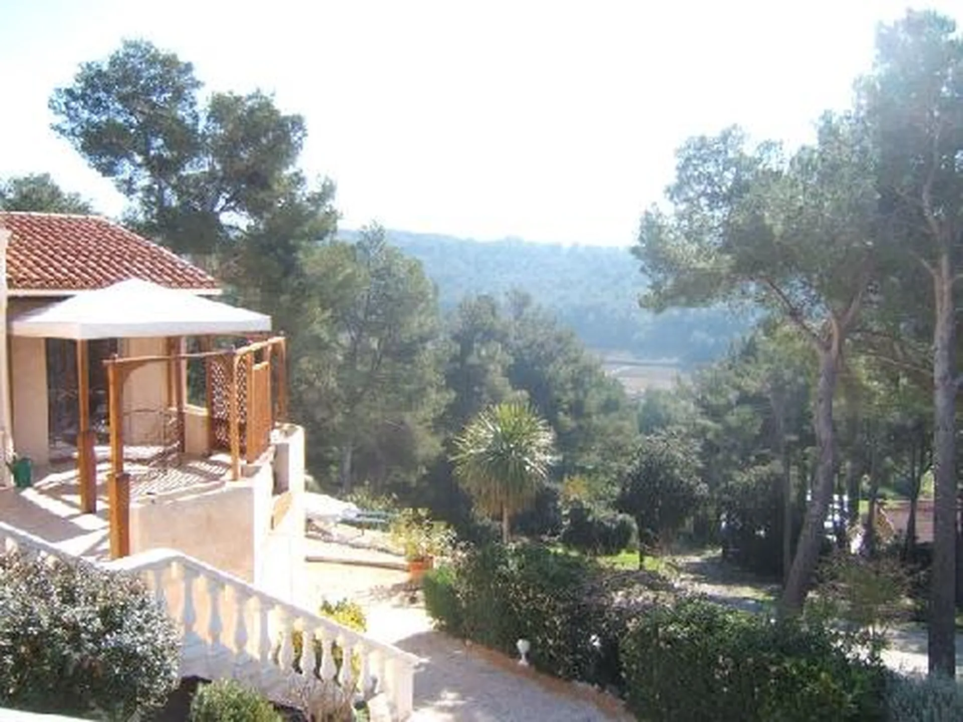 Vente maison Roquefort La Bédoule vue dominante