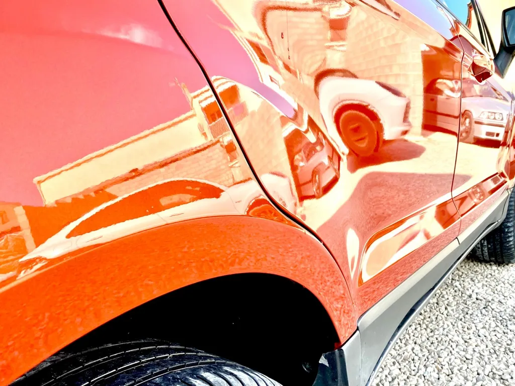 Réparation carrosserie d'une aile arrière enfoncée sur Ford Ecosport à Aubagne 13400 avec Franchise offerte