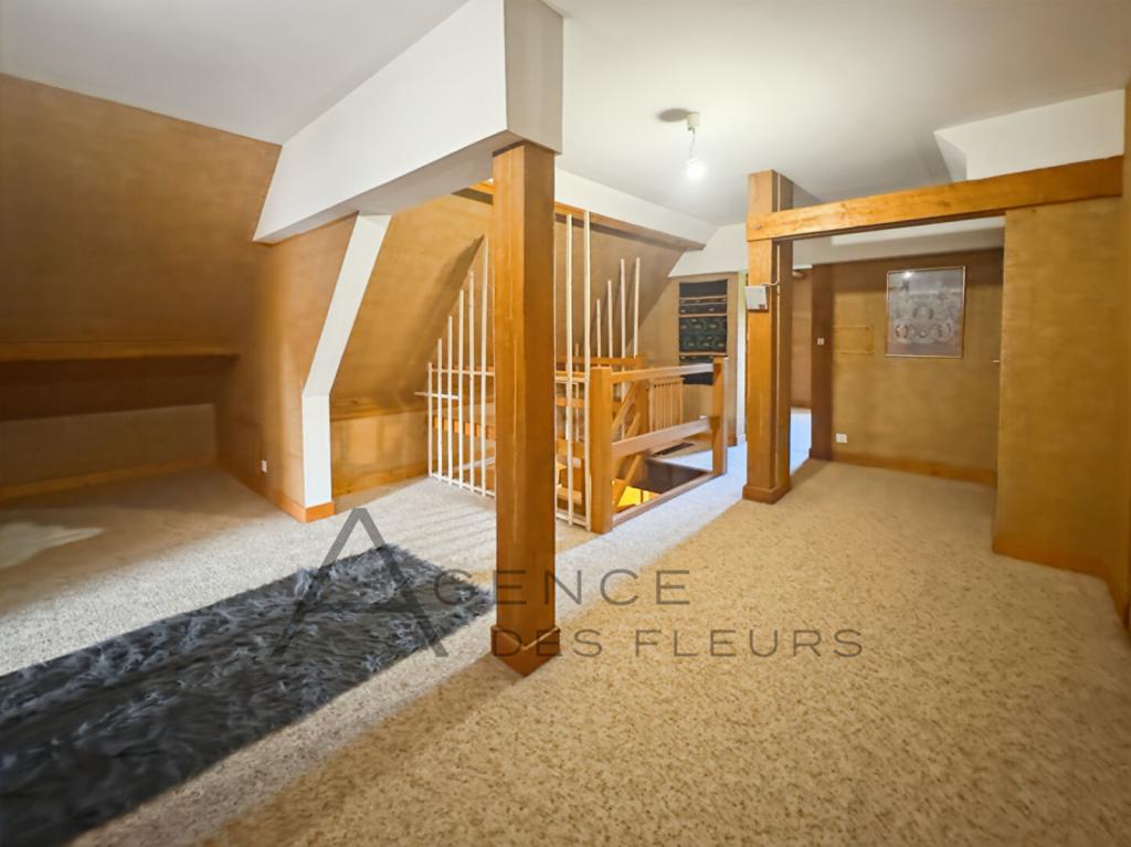 A acheter maison de 220 m2 sur la commune de Bosroumois 27670