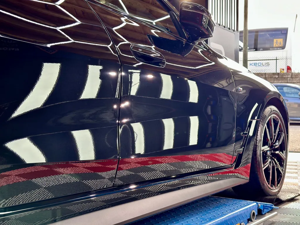 spécialiste du Traitement céramique sur lyon et sa région . spécialisé dans la protection carrosserie BMW 