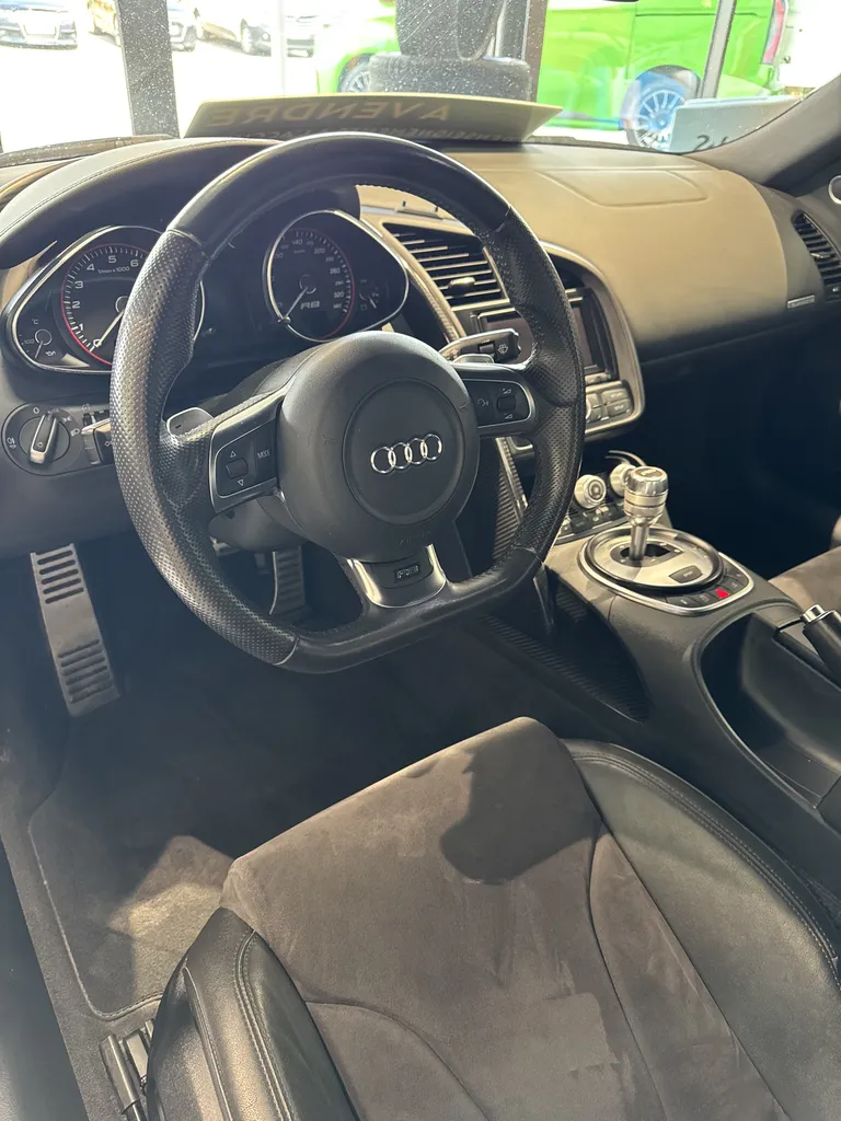 R8 V10 TFSI BVA