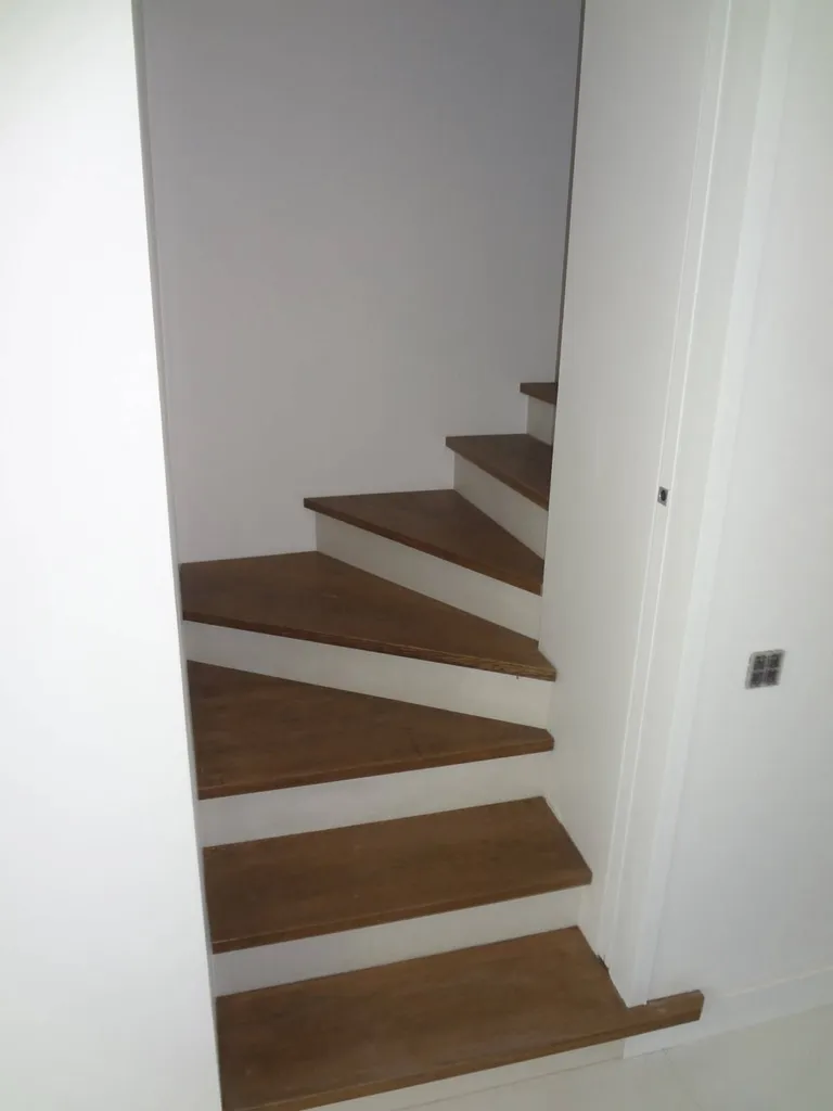 contre-marche d'escalier réalisées sur mesure