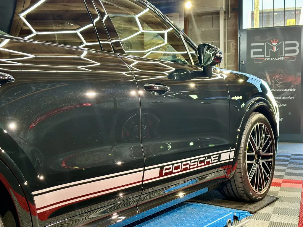 DETAILING auto protection carosserie traitement céramique lyon Porsche Cayenne 