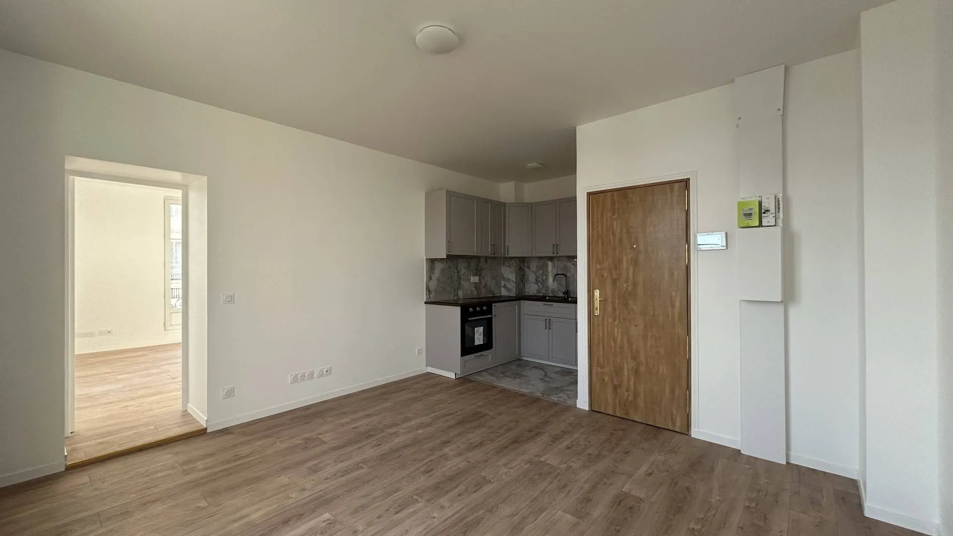 VENDU T2 de 41,20m² avec vue port, au 2ème étage à proximité immédiate du centre-ville de Dieppe.