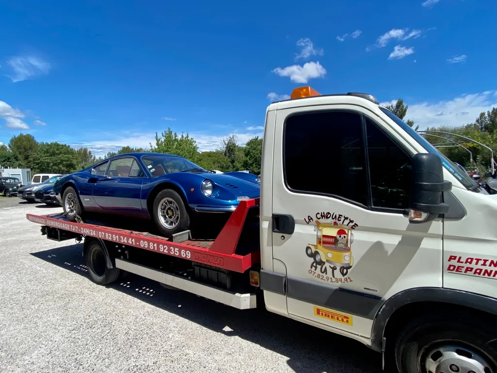 depannage voiture de collection marseille Ferrari Dino à Marseille 