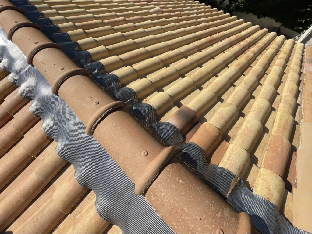 Faîtage sur Martigues 1500