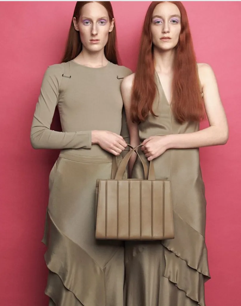 Sac Whitney en vente chez Sacha le Concept Store du Luberon à Ménerbes