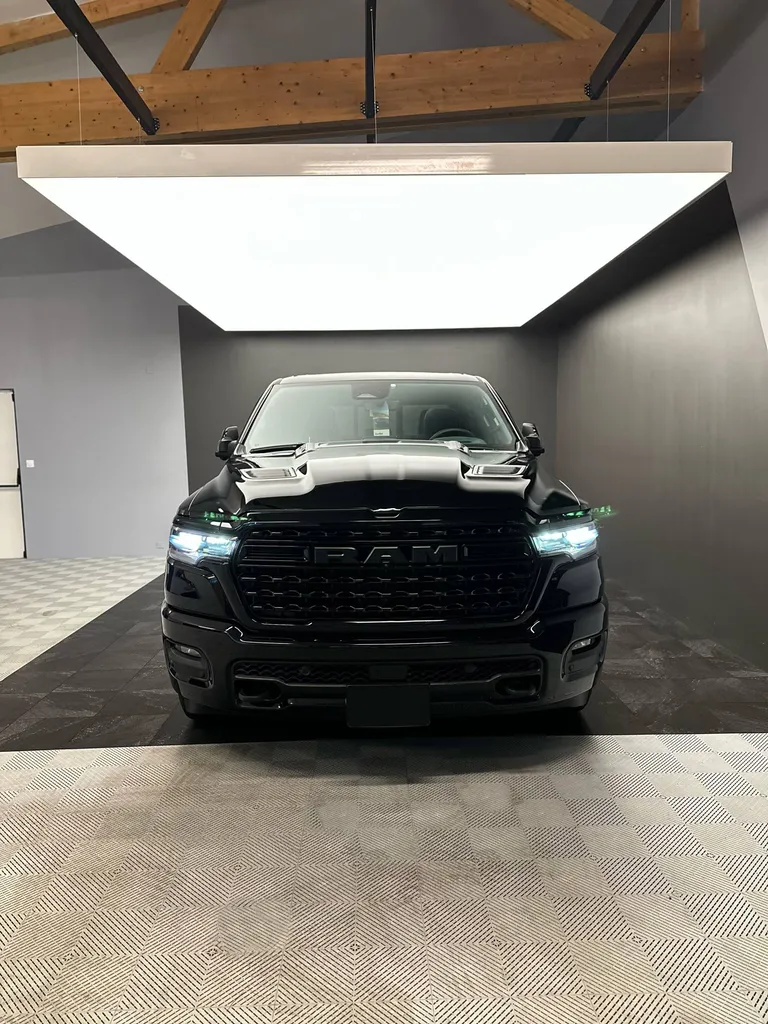 Film de protection PPF de carrosserie sur un Dodge RAM 1500 Limited Night Edition à Le Mans (72)