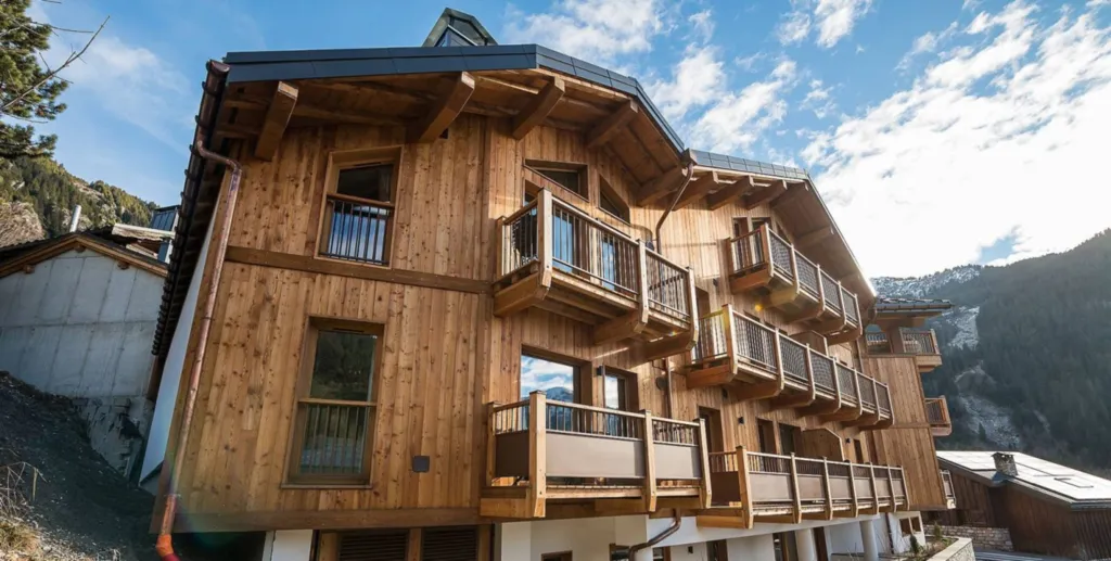 Le Grand Bouquetin : appartement de prestige à Champagny-en-Vanoise, vue panoramique plein sud