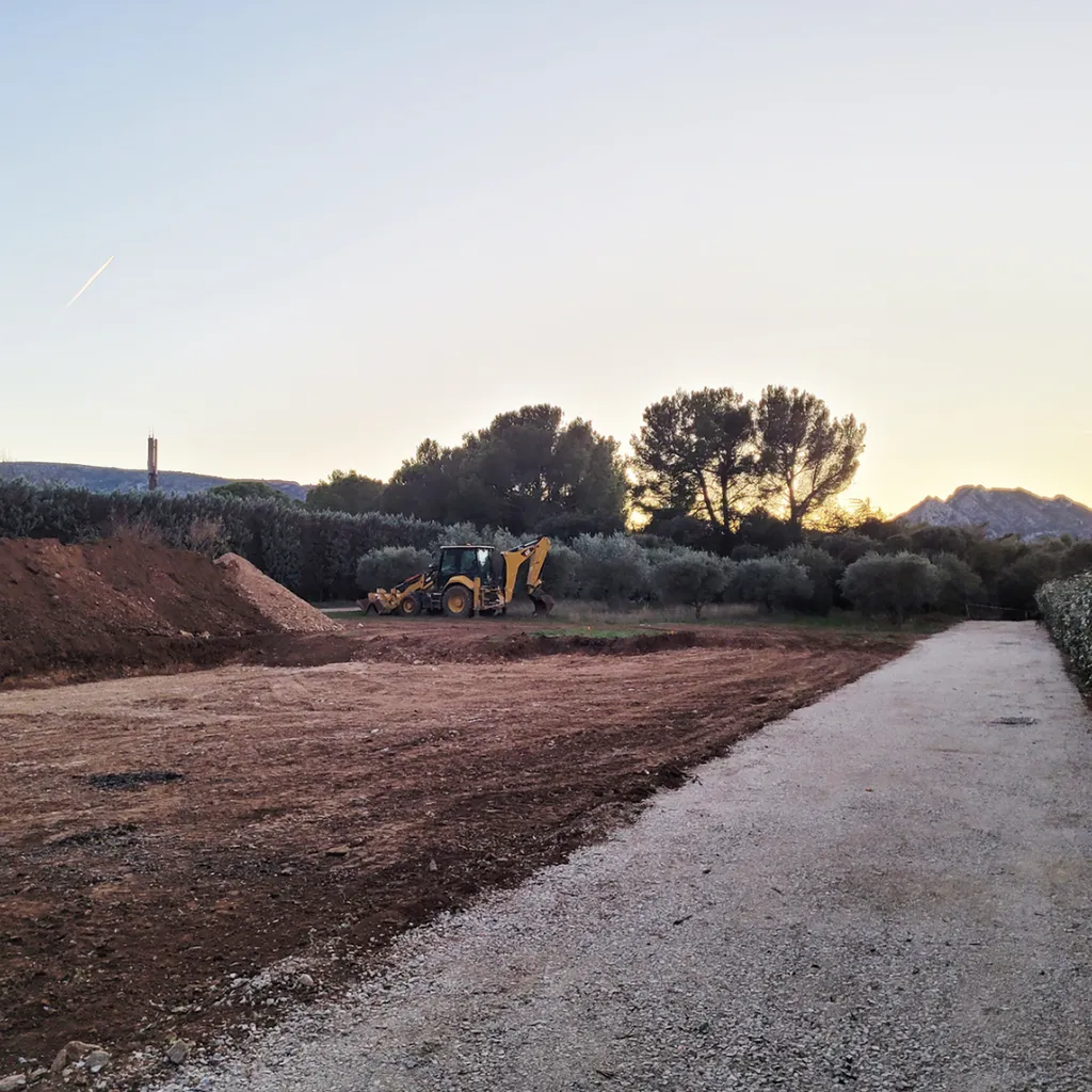 Ouverture de chantier à Eygalières, magnifique village niché en plein cœur des Alpilles
