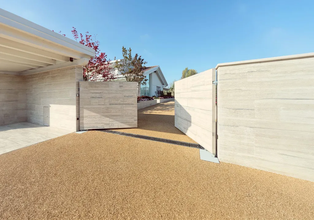 Portail automatisé avec motorisation FAAC et simply connect