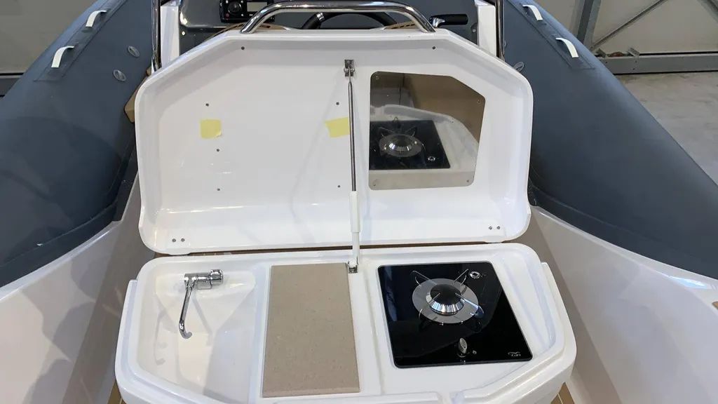 Soleil 26 semi-rigide marque Salpa à vendre à Bandol