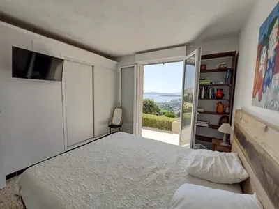 Villa Doris: Piscine, Vue Mer & Animaux Acceptés!