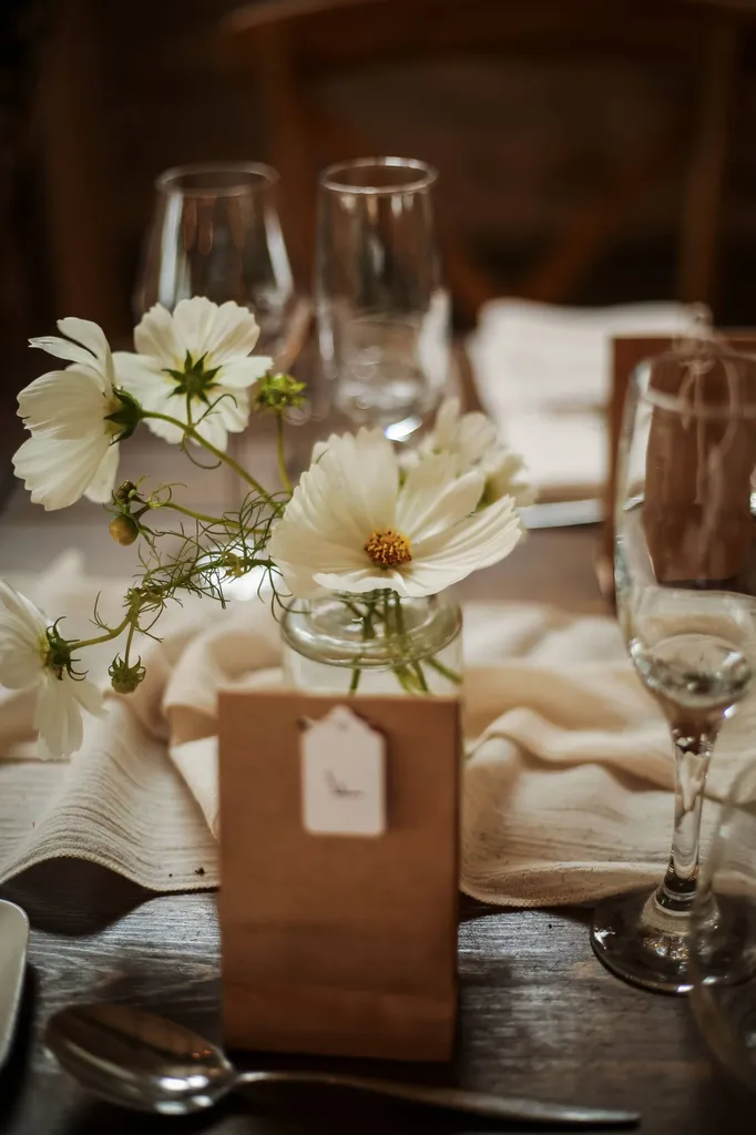 Mariétou et François : Un mariage plein d'idées dans un domaine en vieille pierre et bois dans la région Bordelaise - Les Mariages de Mademoiselle L - Christelle Petard