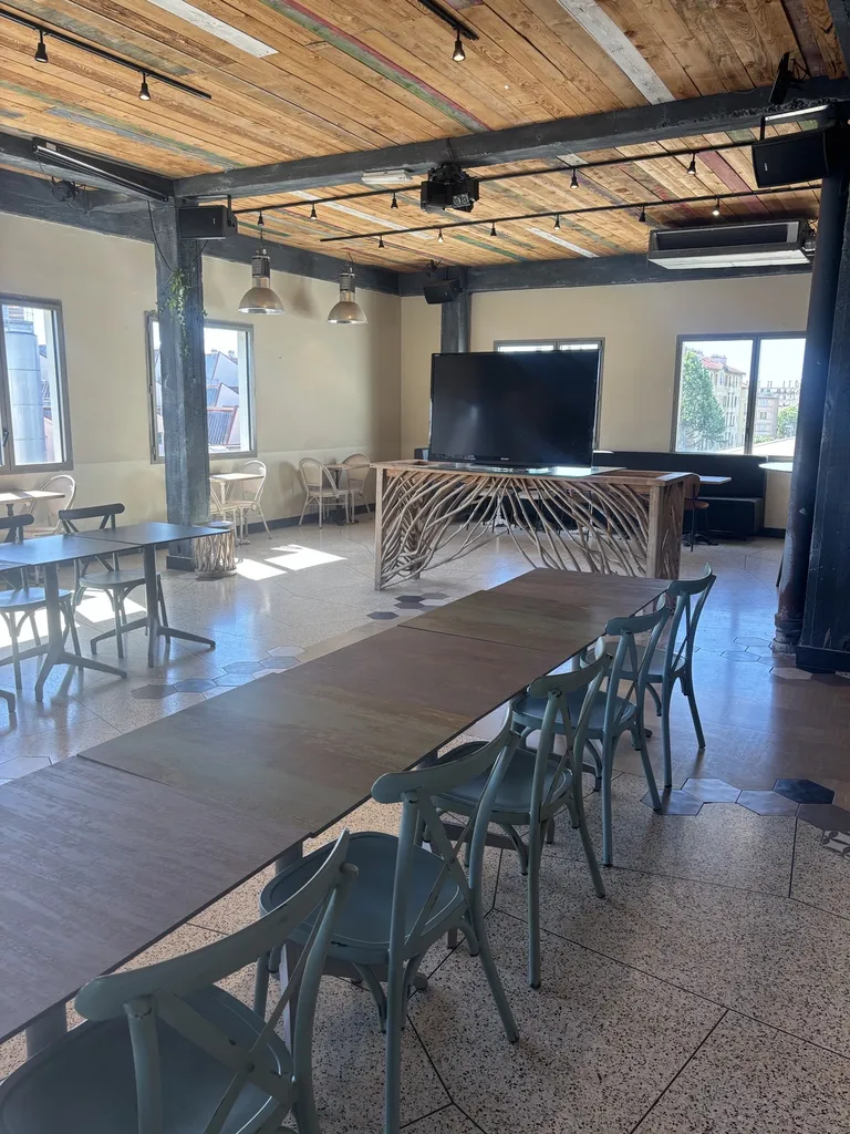 Location d'espace de travail, pour ateliers et formations à Marseille