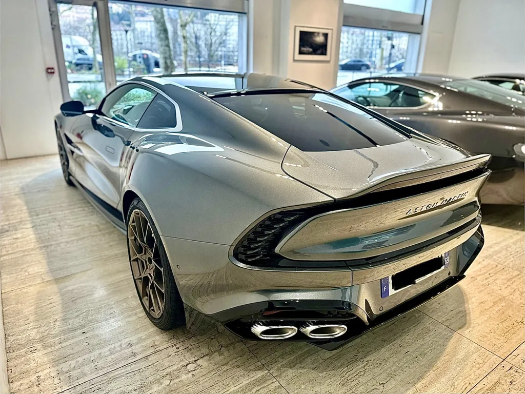 protection carrosserie DETAILING film PPF proche de Lyon Aston Martin Vanquish 