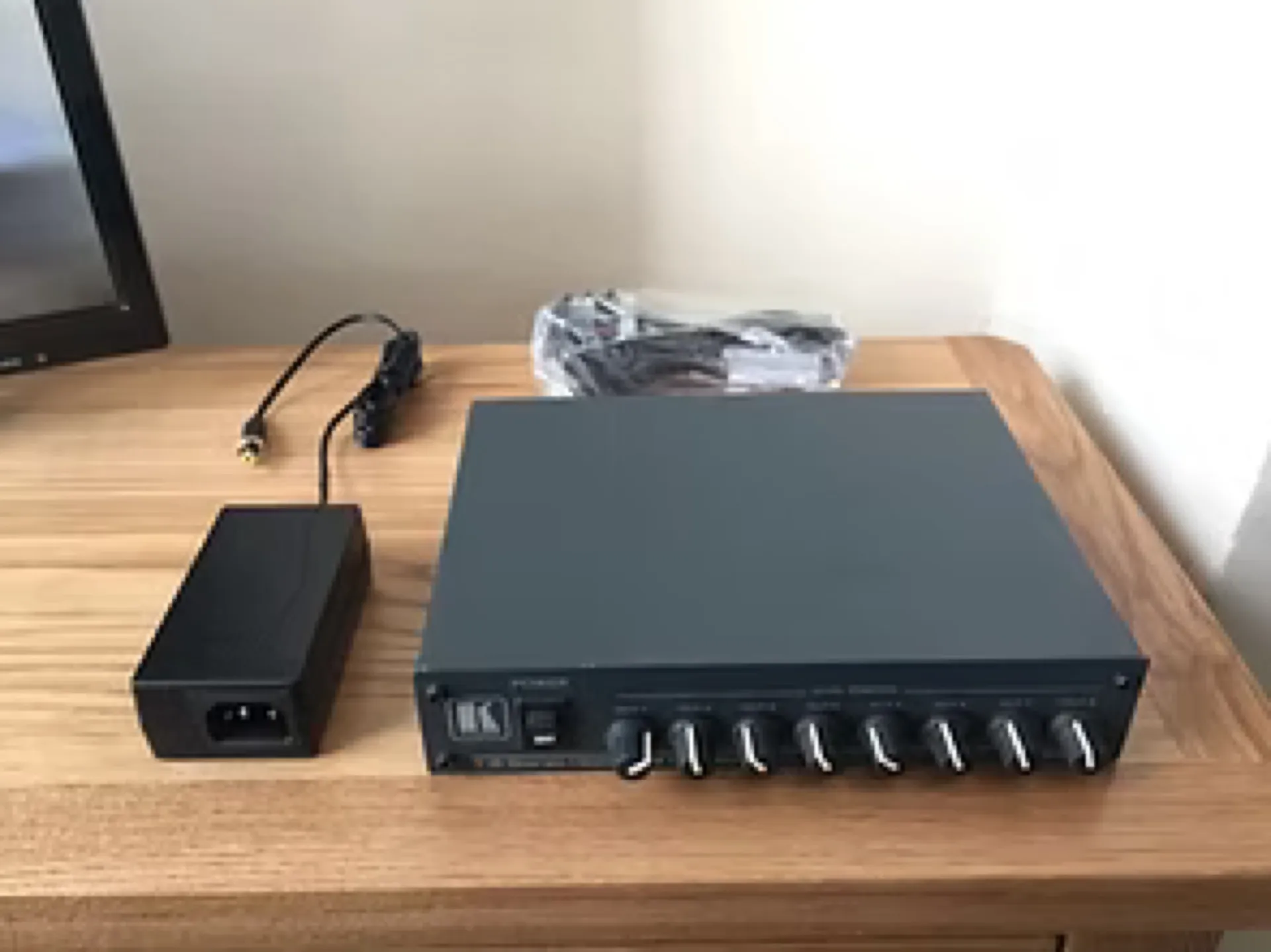 REPARTITEUR AUDIO POUR CASQUES KRAMER