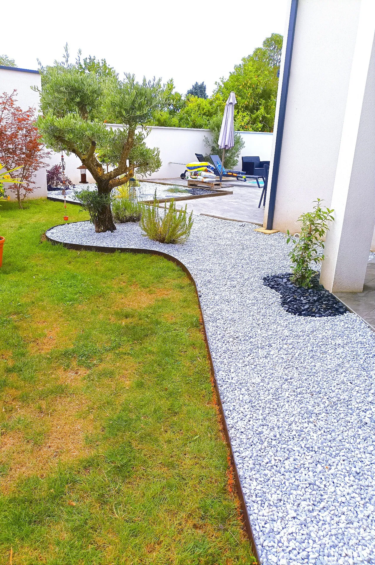 Aménagement de tours de piscine et bordures paysagères à Muret et Toulouse