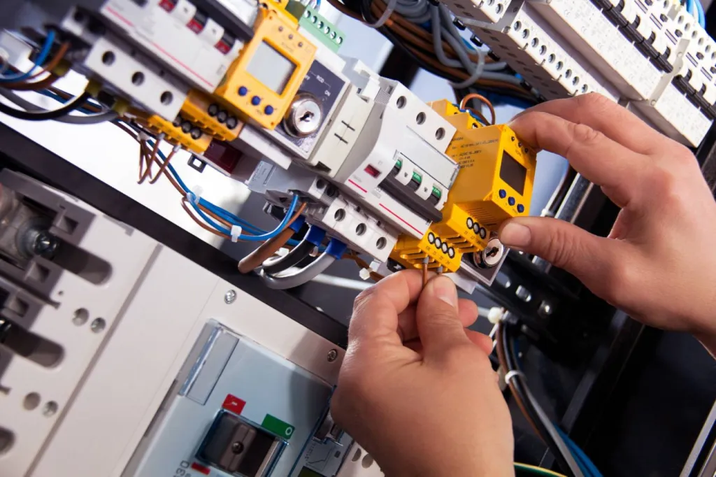 Electricien pour refaire un compteur électrique aux normes  Les pennes Mirabeau proche de Marseille Électricité