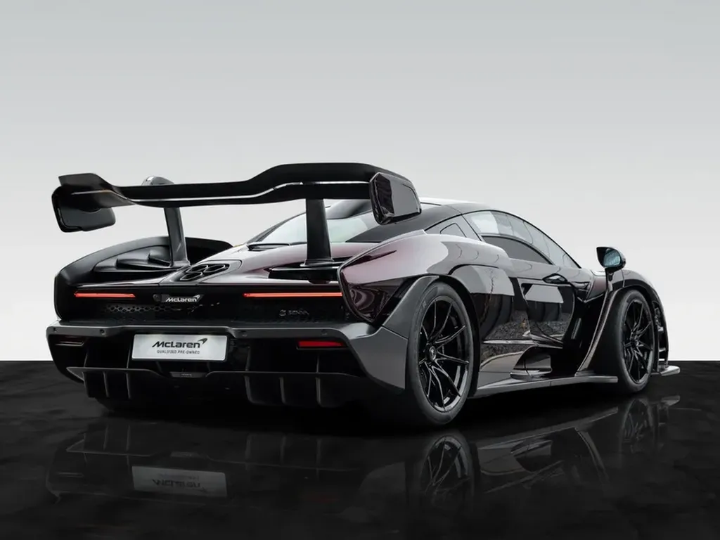 McLaren Senna MSO Nerello Red vue arrière – Supercar d’exception à Bordeaux