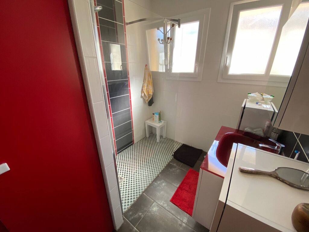 Carnoux à vendre maison avec terrain plat