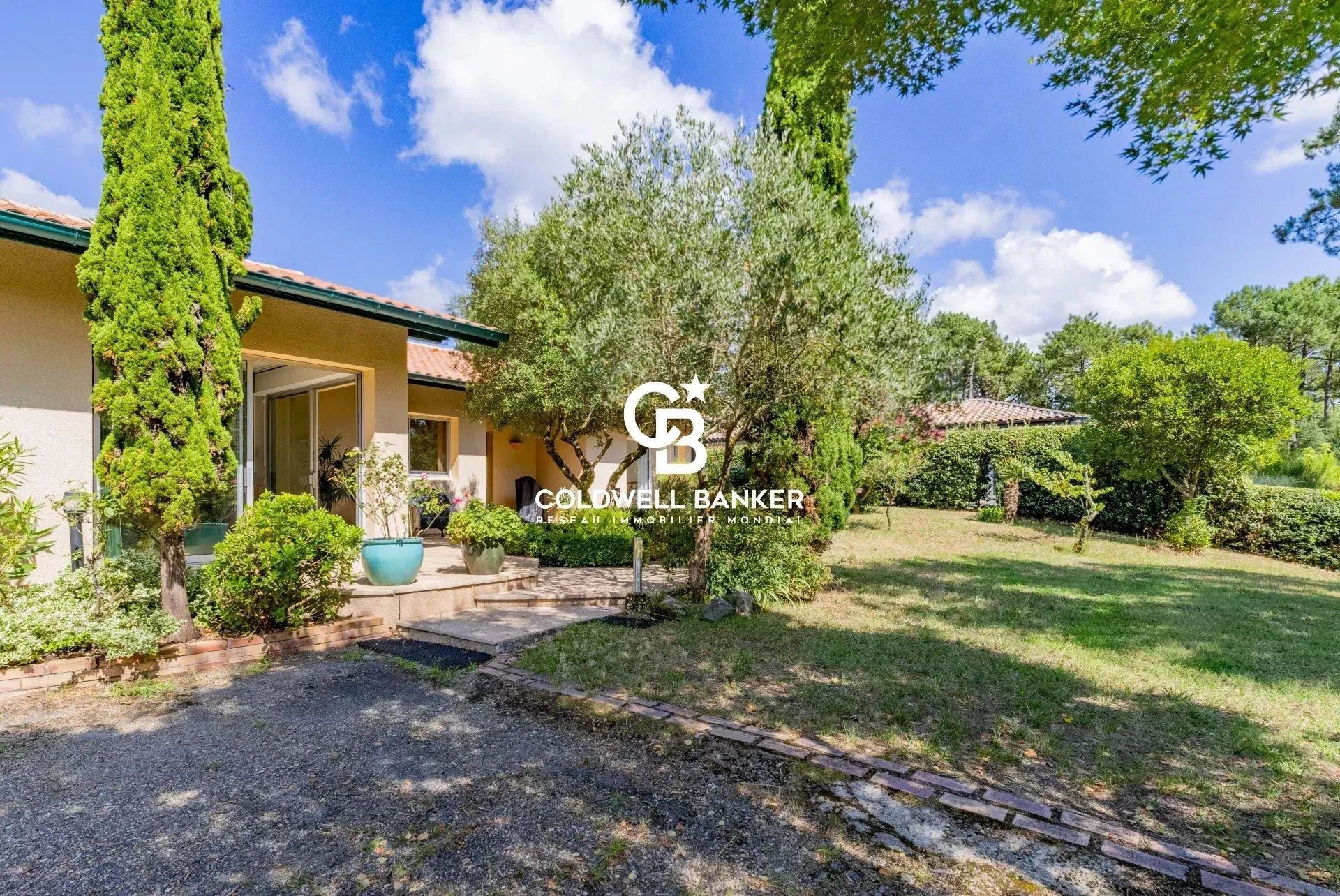 Maison à vendre à Hossegor – plain-pied avec studio indépendant et terrain de 1 500 m²