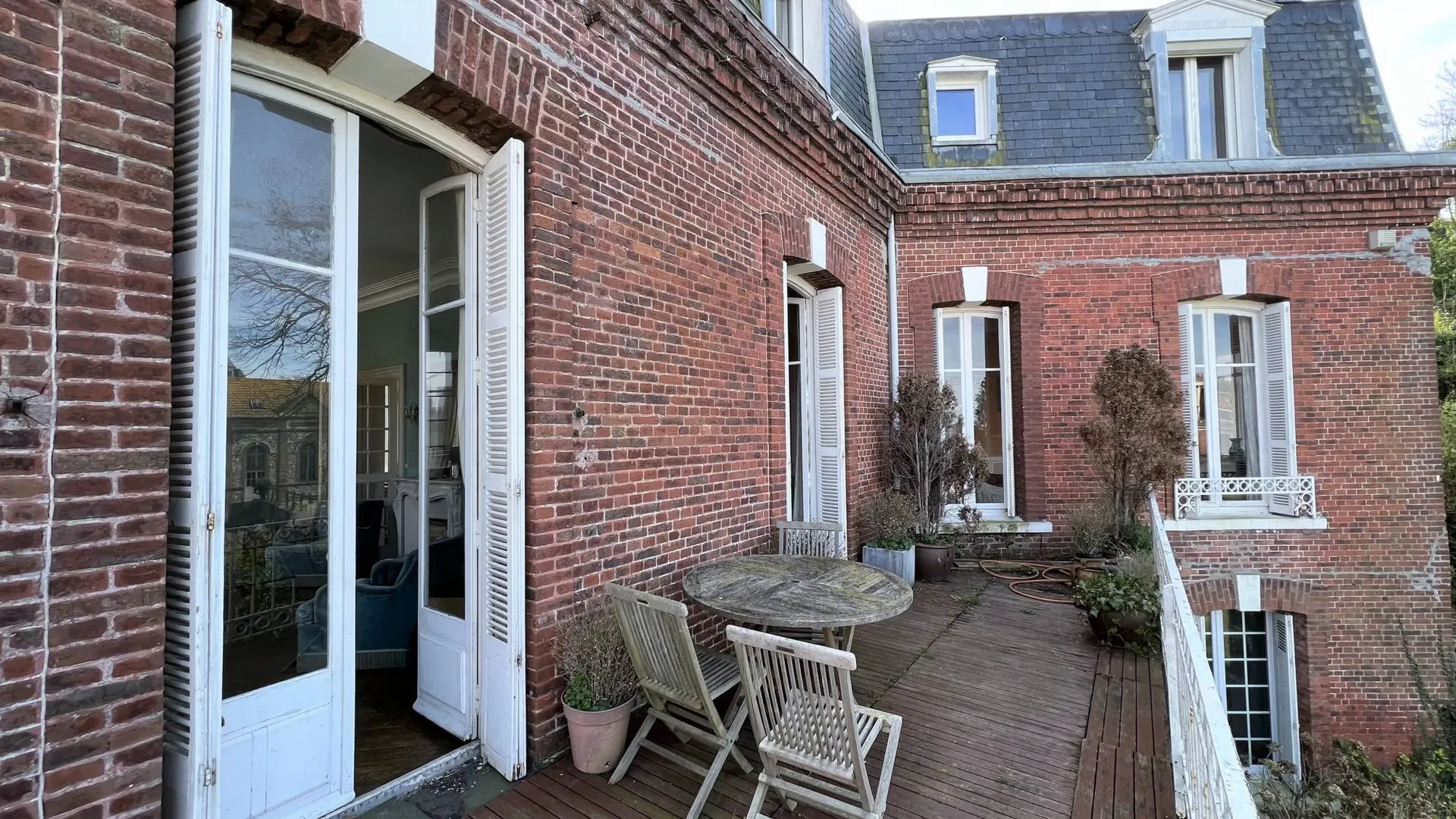 VENDU A Saisir Demeure Bourgeoise au coeur du Tréport