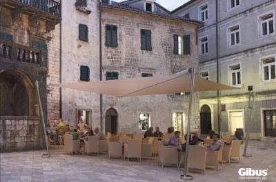 Voile d'ombrage repliable sur aix