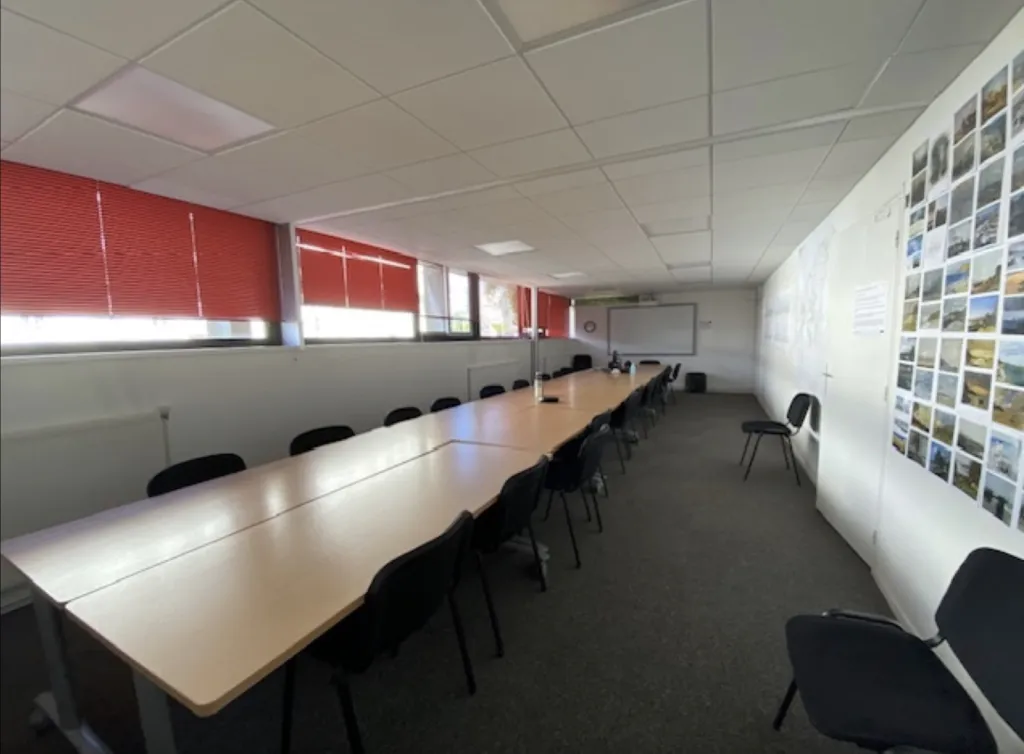 LE HAVRE - A LOUER OU A VENDRE immeuble indépendant de bureaux 750 m2 avec jardin privatif situé au pied de la Tour Alta