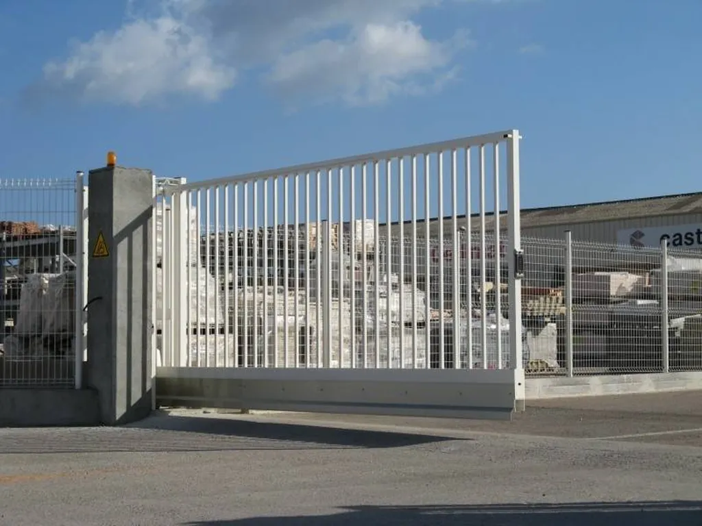 Entreprise spécialisée portails autoportants PACA