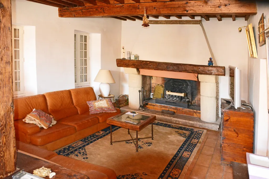 Charmante maison de village à vendre proche d'Avignon et de Tavel    