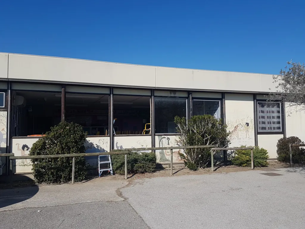 l'école au début du chantier