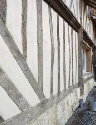 Rénovation à l'ancienne de maison avec vieux colombages et pierres anciennes dans l'Eure 27 proche le Neubourg et proche du Calvados 14