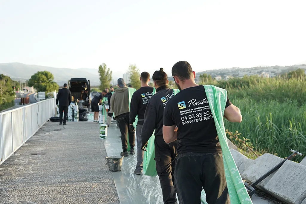 Travaux de réhabilitation d’un réseau EU (Eaux Usées) sous pression de 100 mètres – Chemisage Technique pour Cap 3000