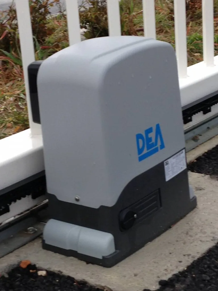 Installation de la motorisation d'un portail coulissant à Vitrolles