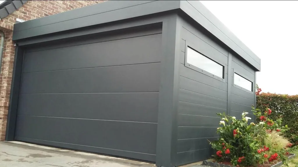 Carport aluminium avec vitrage intégré (utilisation garage)