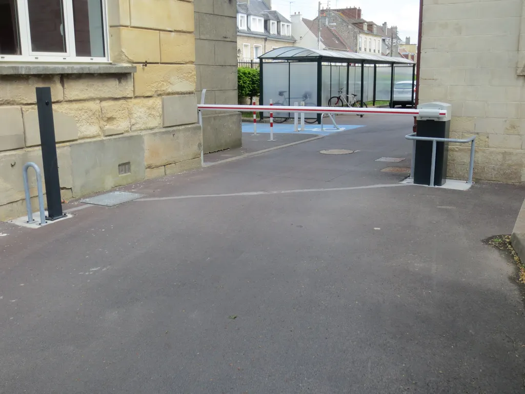 Installation de Systèmes de Contrôle accès barre levante, Bornes Automatiques et Tourniquets à Rouen et sa région ou agglomération en Seine-Maritime 76