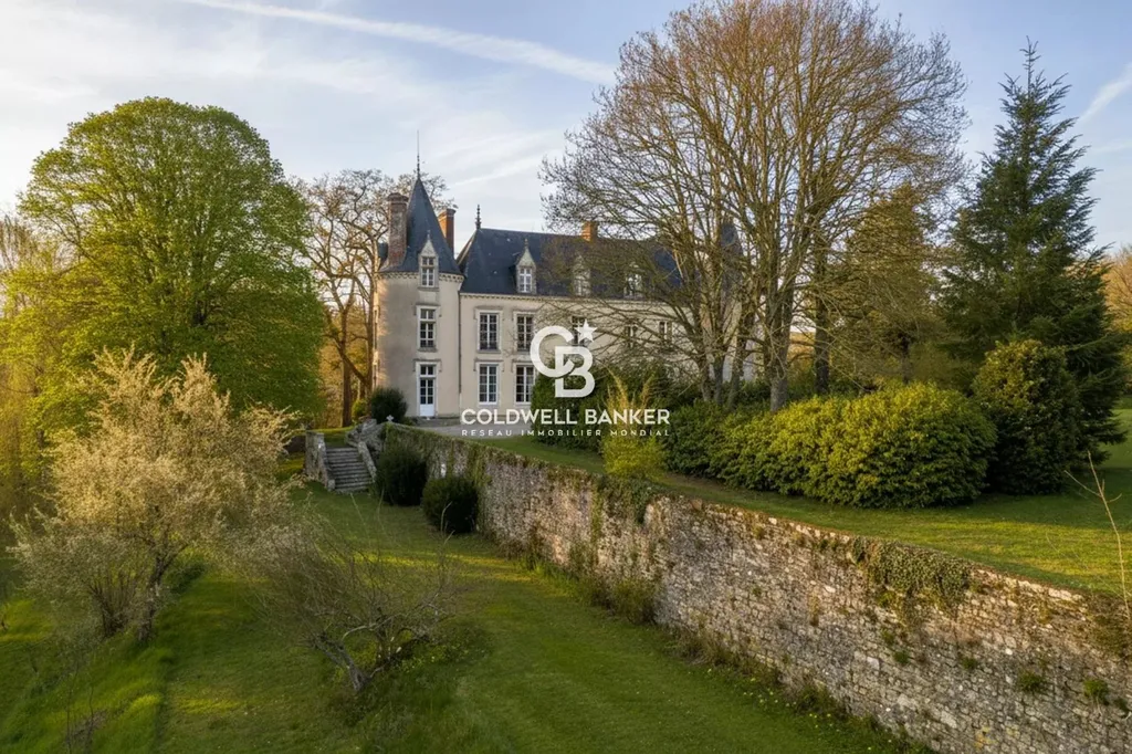 maison de maître ou château à vendre avec grand terrain et vue dégagée campagne