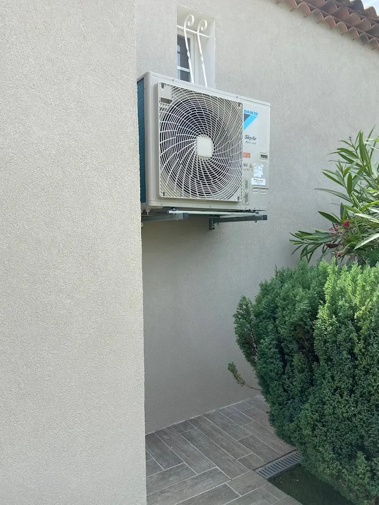 Installation de pompe à chaleur air/air Daikin à Six-Fours-les-Plages : confort et économies d’énergie