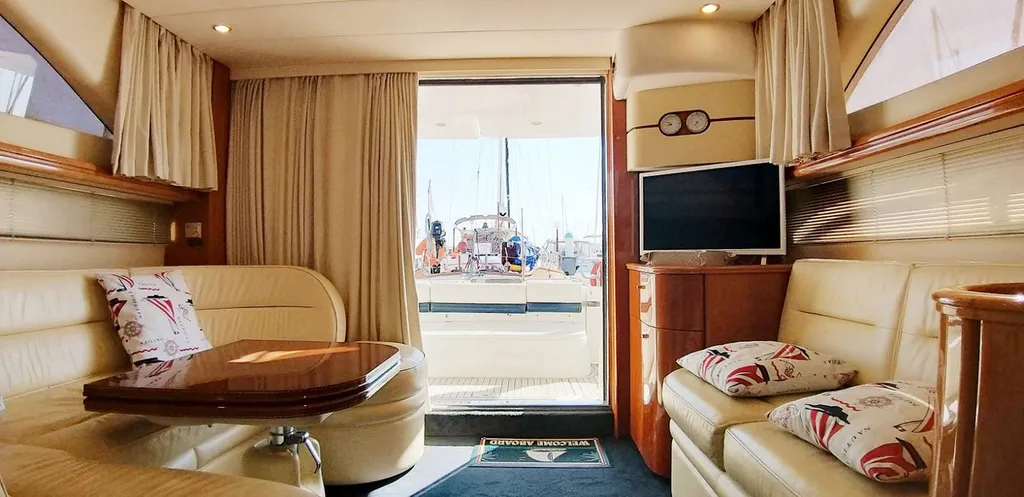 affaire a saisir vente d un bateau a moteur a bandol