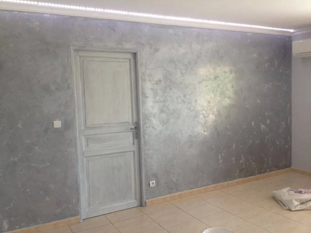 Porte en LAQUE A L'EAU ref GREASE et Cire Argent DE TERRE DU MONDE