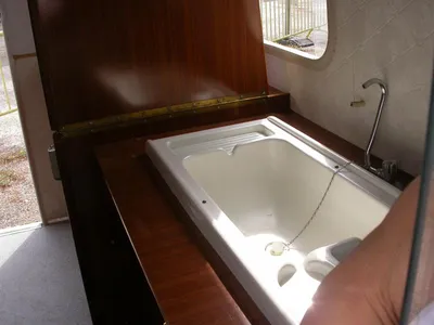 VEND HENRY MAG VENDUE