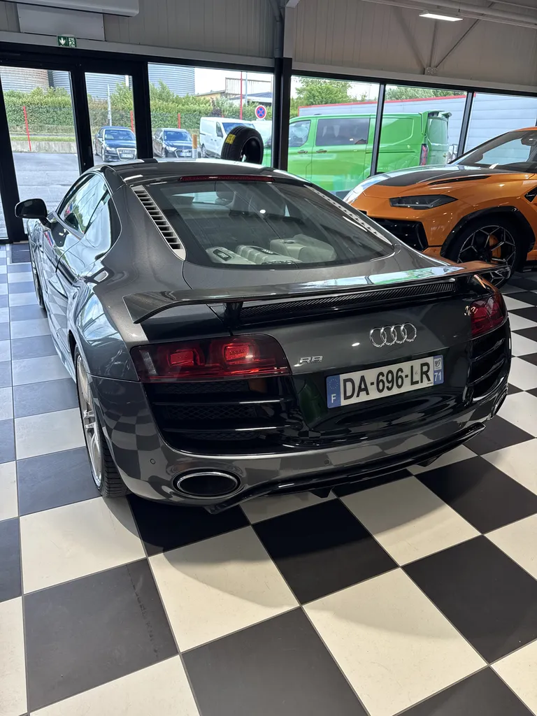 R8 V10 TFSI BVA