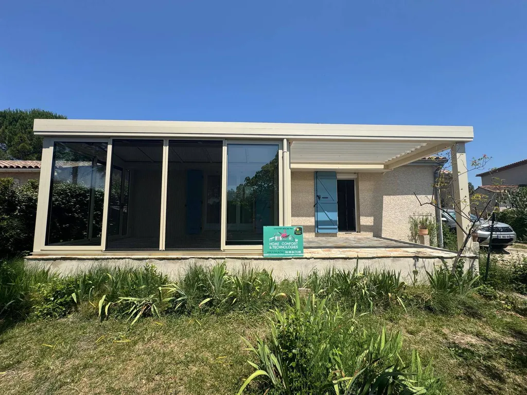 Installation d'une pergoveranda sur mesure entre Nîmes et Montpellier sur la commune d'Aimargues