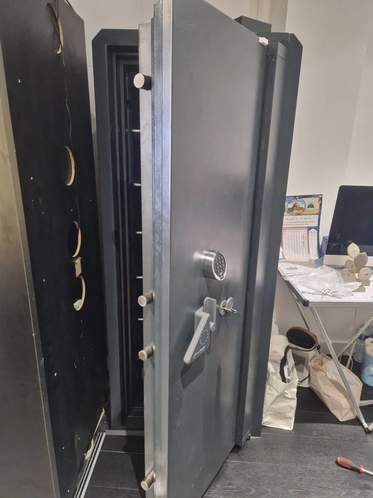 coffre fort ouvert par notre technicien expert à arras