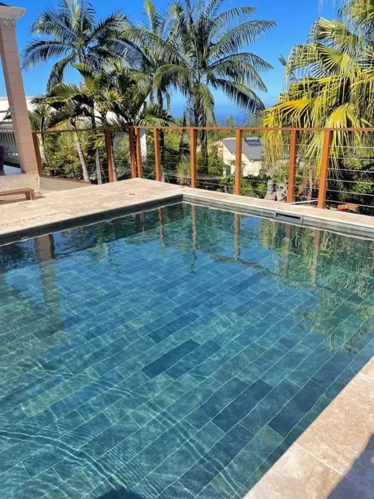 Pierre de Bali en Pierre Naturelle pour Piscine et Bassin - Un Lagon Unique chez Vous, livraison partout en France dont Montpellier, 34