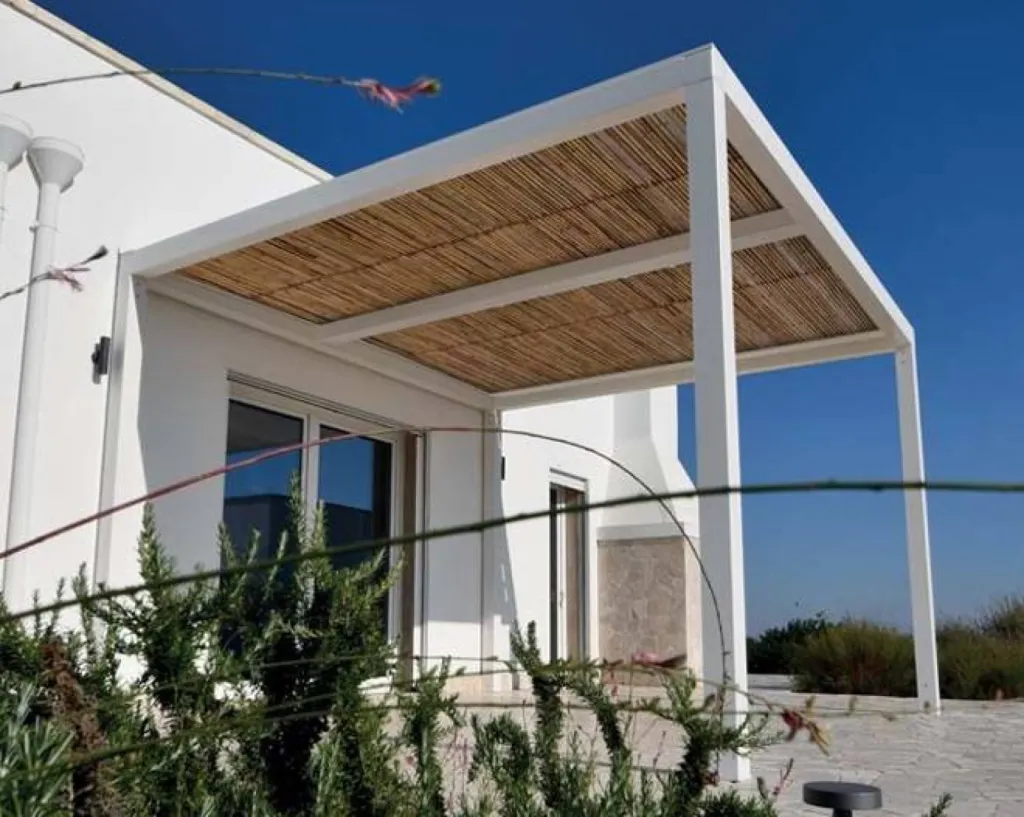 Installation d'une Pergola en bambou naturel à Fréjus