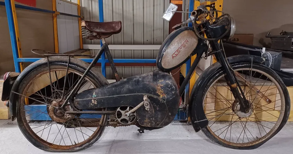 VELOMOTEUR ALCYON 100CC LA VALETTE DU VAR