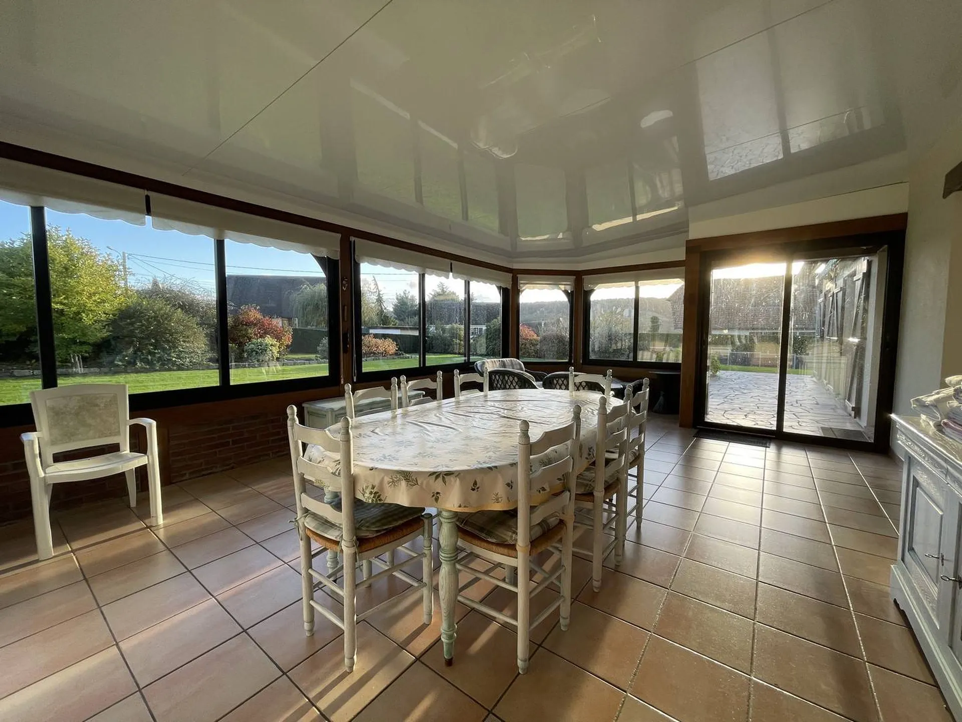 SOUS OFFRE Maison traditionnelle de 160,60 m² avec dépendance de 45m², sur son son terrain de 2 970 m², à proximité des commerces de Saint Nicolas d'Aliermont, Seine Maritime, 76